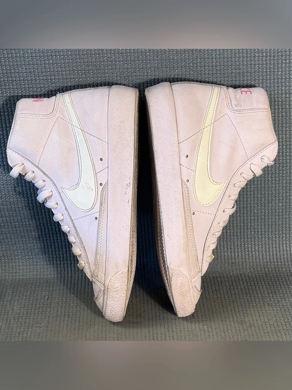 Nike Blazer Mid 77 'Digital Pink' Sneakers CZ0376-500 Women’s Size‎ 7
